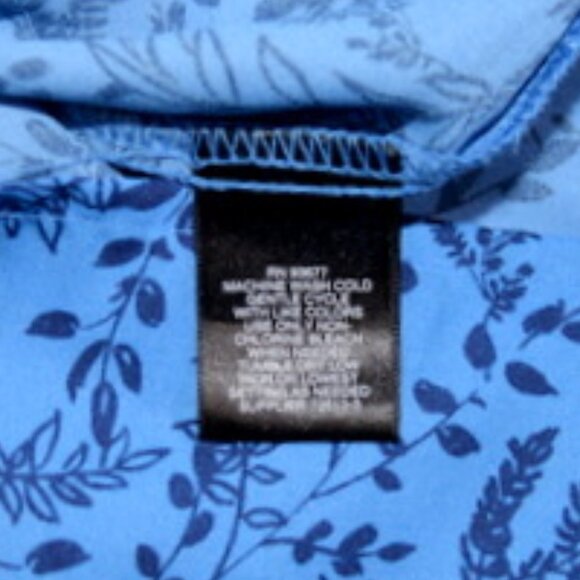 Liz Claiborne Career Women’s Blue Floral Neck Ruffles Short Sleeve V-Neck Top XL - Picture 9 of 9